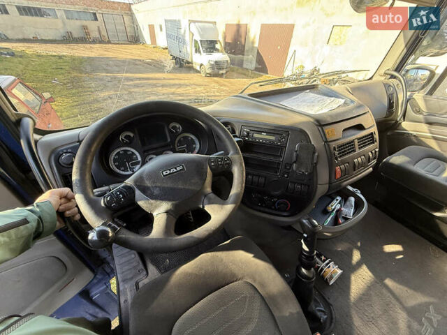Синий Даф XF 105, объемом двигателя 12.9 л и пробегом 965 тыс. км за 10500 $, фото 5 на Automoto.ua