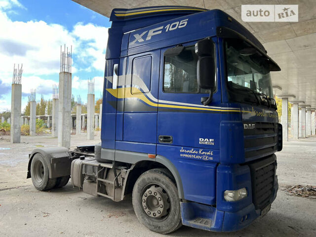 Синий Даф XF 105, объемом двигателя 12.9 л и пробегом 973 тыс. км за 19000 $, фото 2 на Automoto.ua