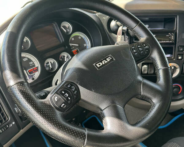 Синий Даф XF 105, объемом двигателя 0 л и пробегом 899 тыс. км за 22000 $, фото 5 на Automoto.ua