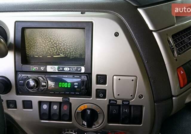 Синий Даф XF 105, объемом двигателя 12.9 л и пробегом 1000 тыс. км за 18500 $, фото 2 на Automoto.ua