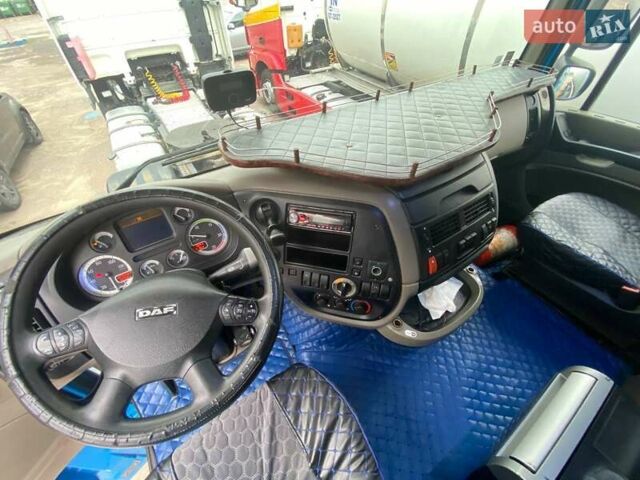 Синий Даф XF 105, объемом двигателя 12.9 л и пробегом 875 тыс. км за 15000 $, фото 6 на Automoto.ua