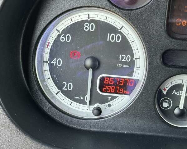 Синій Даф XF 105, об'ємом двигуна 12.9 л та пробігом 880 тис. км за 18000 $, фото 2 на Automoto.ua