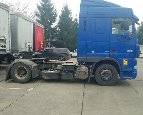 Синий Даф XF 105, объемом двигателя 12.9 л и пробегом 1000 тыс. км за 14999 $, фото 3 на Automoto.ua