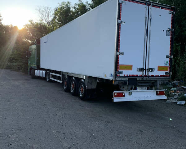 Зеленый Даф XF 105, объемом двигателя 12.9 л и пробегом 999 тыс. км за 32000 $, фото 1 на Automoto.ua