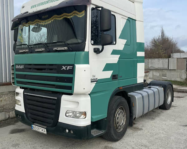 Зеленый Даф XF 105, объемом двигателя 12 л и пробегом 1 тыс. км за 10000 $, фото 1 на Automoto.ua
