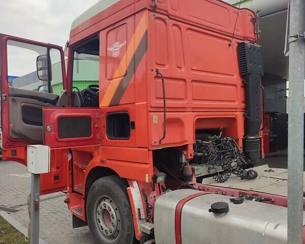 Помаранчевий Даф XF 105, об'ємом двигуна 12 л та пробігом 125 тис. км за 9500 $, фото 5 на Automoto.ua