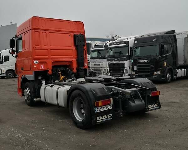 Помаранчевий Даф XF 105, об'ємом двигуна 12.9 л та пробігом 101 тис. км за 16800 $, фото 6 на Automoto.ua