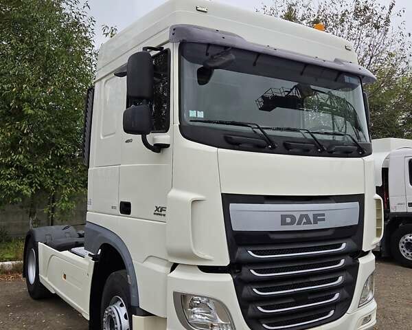 Білий Даф XF 106, об'ємом двигуна 12.9 л та пробігом 470 тис. км за 18500 $, фото 3 на Automoto.ua