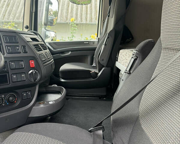 Белый Даф XF 106, объемом двигателя 12 л и пробегом 521 тыс. км за 24759 $, фото 8 на Automoto.ua