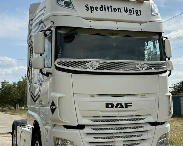 Белый Даф XF 106, объемом двигателя 0 л и пробегом 780 тыс. км за 29500 $, фото 2 на Automoto.ua