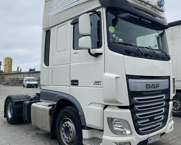 Белый Даф XF 106, объемом двигателя 0 л и пробегом 930 тыс. км за 16000 $, фото 1 на Automoto.ua
