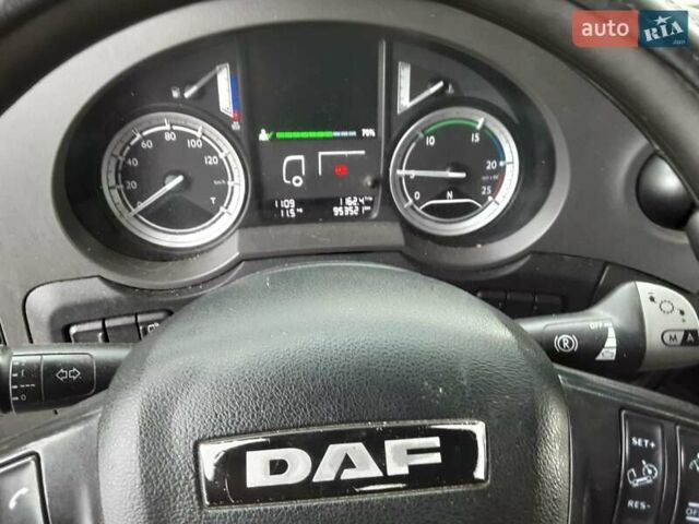 Белый Даф XF 106, объемом двигателя 12.9 л и пробегом 953 тыс. км за 19000 $, фото 12 на Automoto.ua