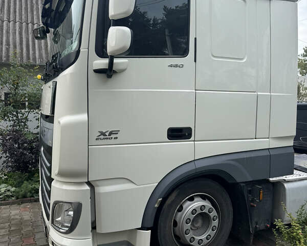 Белый Даф XF 106, объемом двигателя 12 л и пробегом 521 тыс. км за 24759 $, фото 1 на Automoto.ua