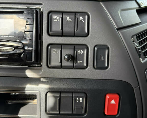 Белый Даф XF 106, объемом двигателя 0 л и пробегом 780 тыс. км за 29500 $, фото 19 на Automoto.ua