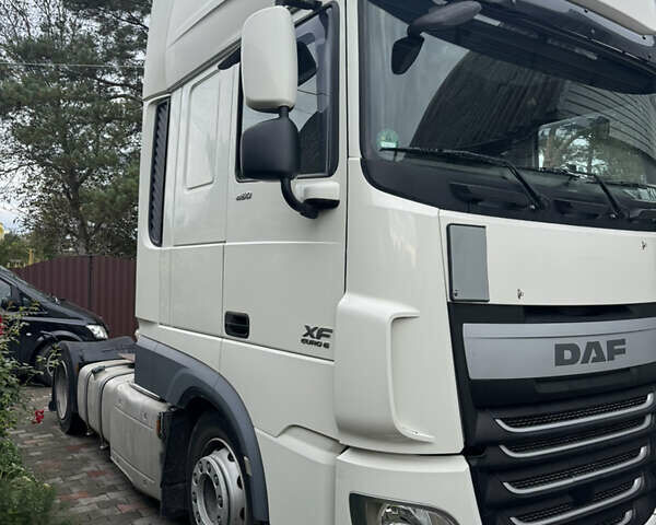 Белый Даф XF 106, объемом двигателя 12 л и пробегом 521 тыс. км за 24759 $, фото 2 на Automoto.ua