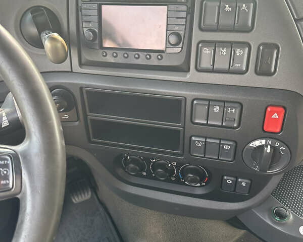 Белый Даф XF 106, объемом двигателя 12.9 л и пробегом 890 тыс. км за 21499 $, фото 14 на Automoto.ua