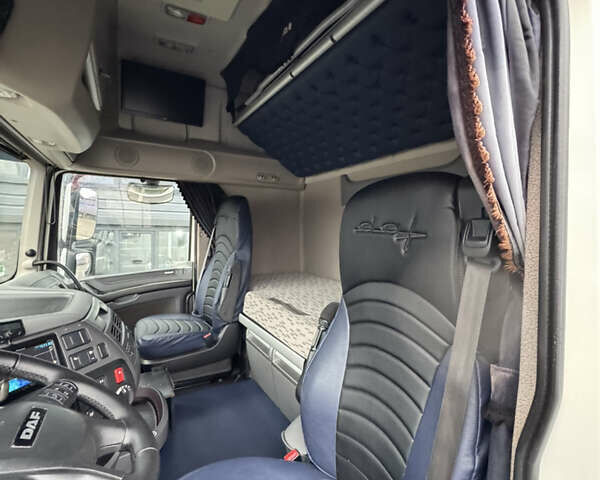 Белый Даф XF 106, объемом двигателя 12.9 л и пробегом 734 тыс. км за 26585 $, фото 18 на Automoto.ua