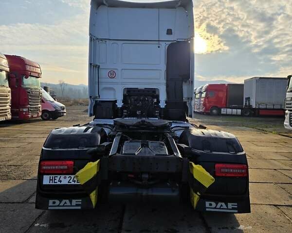 Белый Даф XF 106, объемом двигателя 12.9 л и пробегом 999 тыс. км за 18900 $, фото 4 на Automoto.ua