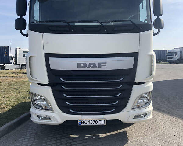 Белый Даф XF 106, объемом двигателя 12.9 л и пробегом 780 тыс. км за 29000 $, фото 4 на Automoto.ua