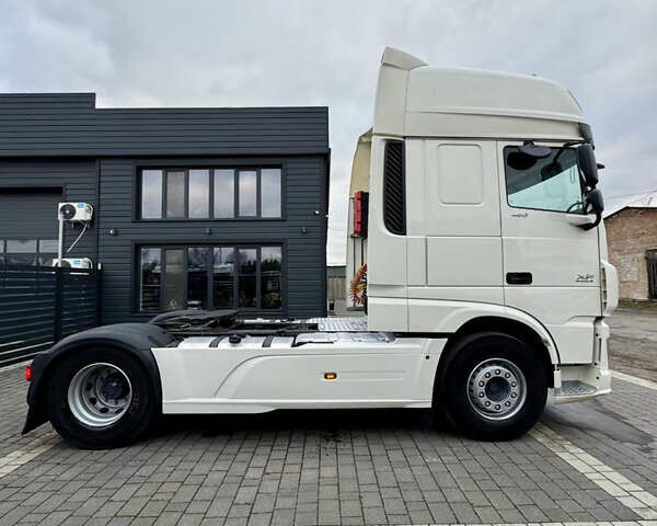 Белый Даф XF 106, объемом двигателя 12.9 л и пробегом 911 тыс. км за 21902 $, фото 6 на Automoto.ua