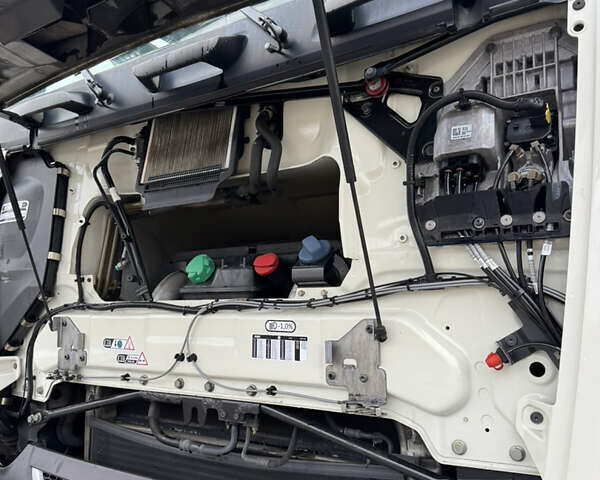 Белый Даф XF 106, объемом двигателя 12.9 л и пробегом 911 тыс. км за 21902 $, фото 10 на Automoto.ua