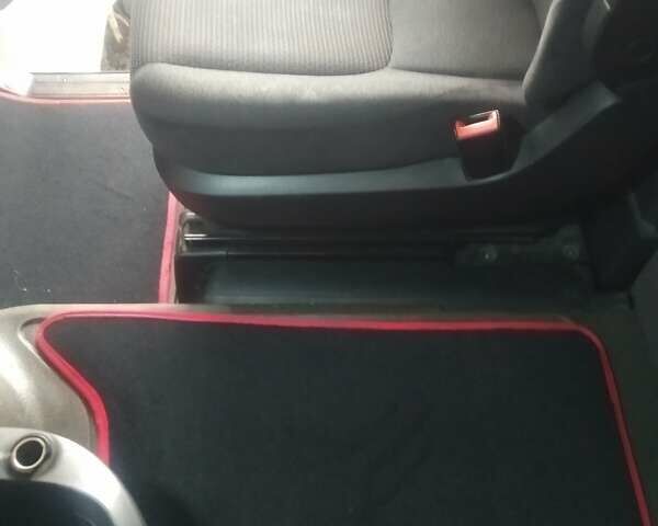 Белый Даф XF 106, объемом двигателя 12.9 л и пробегом 900 тыс. км за 25500 $, фото 5 на Automoto.ua