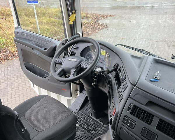 Білий Даф XF 106, об'ємом двигуна 12.9 л та пробігом 730 тис. км за 18900 $, фото 20 на Automoto.ua