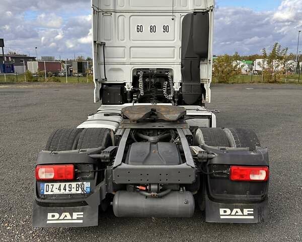Белый Даф XF 106, объемом двигателя 12.9 л и пробегом 555 тыс. км за 25000 $, фото 4 на Automoto.ua
