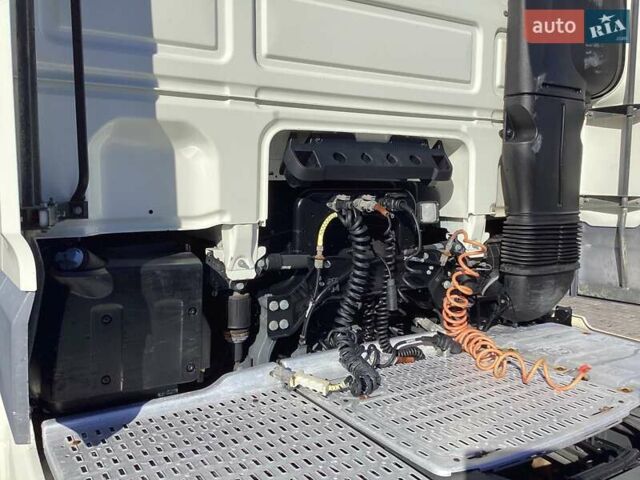 Білий Даф XF 106, об'ємом двигуна 12.9 л та пробігом 700 тис. км за 21500 $, фото 10 на Automoto.ua