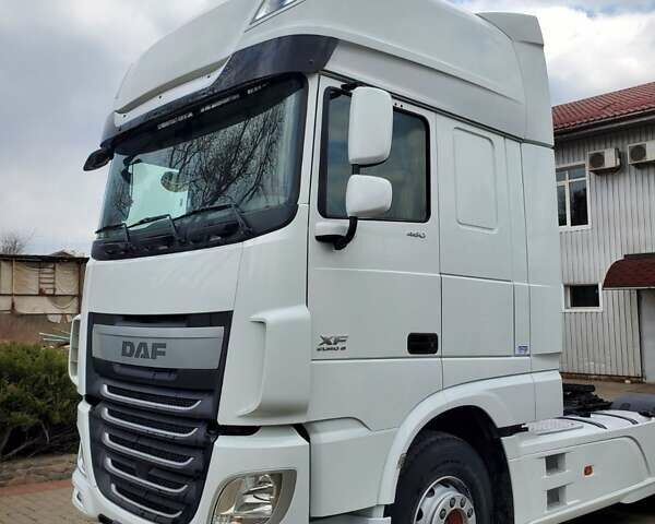 Белый Даф XF 106, объемом двигателя 0 л и пробегом 832 тыс. км за 24700 $, фото 2 на Automoto.ua