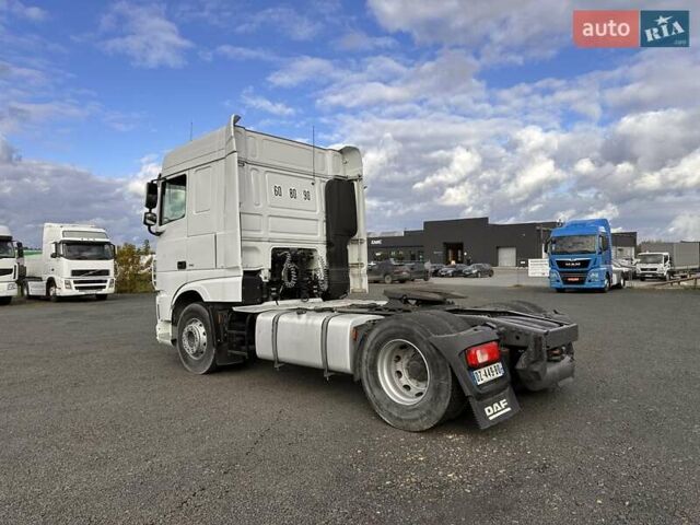 Белый Даф XF 106, объемом двигателя 12.9 л и пробегом 555 тыс. км за 25000 $, фото 5 на Automoto.ua