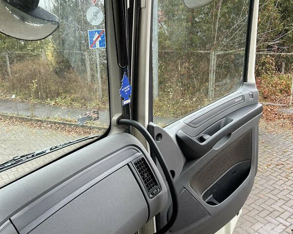 Білий Даф XF 106, об'ємом двигуна 12.9 л та пробігом 730 тис. км за 18900 $, фото 10 на Automoto.ua