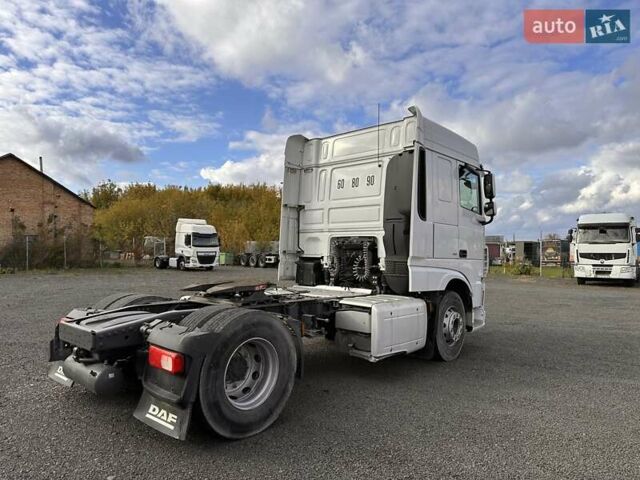 Белый Даф XF 106, объемом двигателя 12.9 л и пробегом 555 тыс. км за 25000 $, фото 3 на Automoto.ua