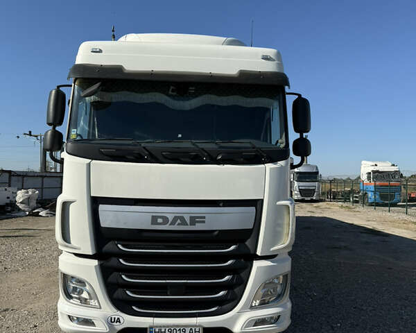 Белый Даф XF 106, объемом двигателя 0 л и пробегом 800 тыс. км за 29900 $, фото 1 на Automoto.ua