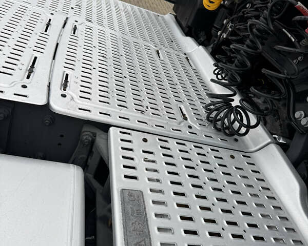 Білий Даф XF 106, об'ємом двигуна 12.9 л та пробігом 609 тис. км за 33800 $, фото 13 на Automoto.ua