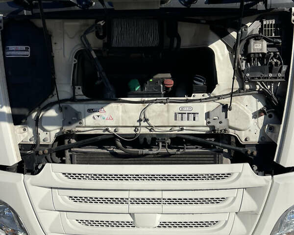 Білий Даф XF 106, об'ємом двигуна 12.9 л та пробігом 834 тис. км за 25600 $, фото 19 на Automoto.ua