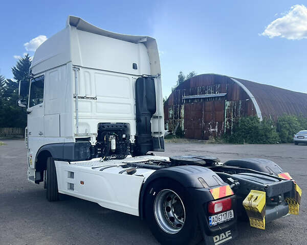 Белый Даф XF 106, объемом двигателя 12.9 л и пробегом 718 тыс. км за 26500 $, фото 21 на Automoto.ua