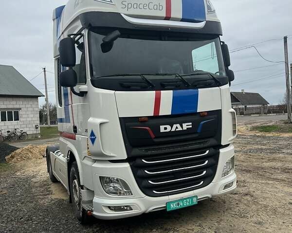 Белый Даф XF 106, объемом двигателя 0 л и пробегом 629 тыс. км за 28999 $, фото 2 на Automoto.ua