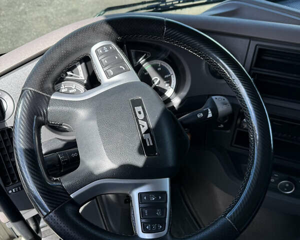 Белый Даф XF 106, объемом двигателя 12.9 л и пробегом 800 тыс. км за 26999 $, фото 30 на Automoto.ua