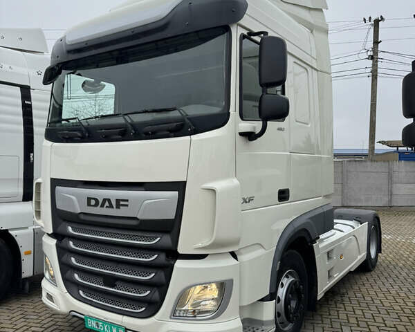 Білий Даф XF 106, об'ємом двигуна 12.9 л та пробігом 609 тис. км за 33800 $, фото 43 на Automoto.ua