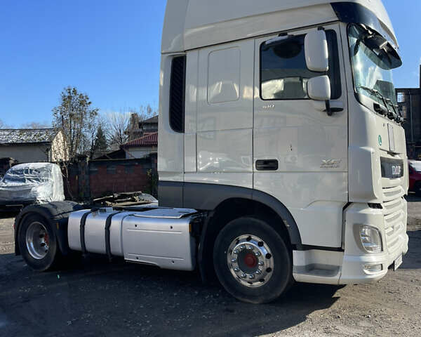 Білий Даф XF 106, об'ємом двигуна 12.9 л та пробігом 834 тис. км за 25600 $, фото 1 на Automoto.ua