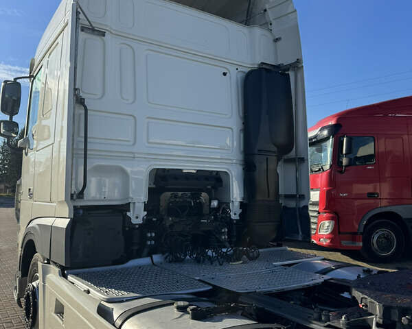 Белый Даф XF 106, объемом двигателя 12.9 л и пробегом 637 тыс. км за 30500 $, фото 24 на Automoto.ua