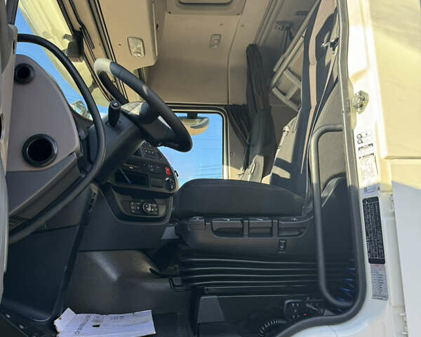 Белый Даф XF 106, объемом двигателя 12.9 л и пробегом 637 тыс. км за 30500 $, фото 13 на Automoto.ua