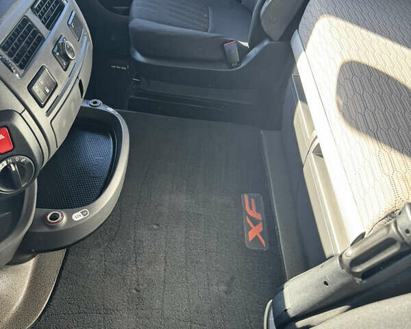 Белый Даф XF 106, объемом двигателя 12.9 л и пробегом 637 тыс. км за 30500 $, фото 30 на Automoto.ua