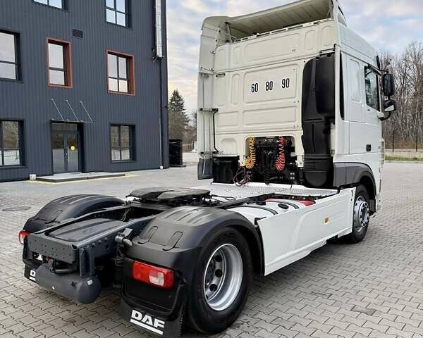 Белый Даф XF 106, объемом двигателя 12.9 л и пробегом 500 тыс. км за 35999 $, фото 19 на Automoto.ua