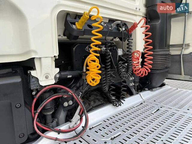 Белый Даф XF 106, объемом двигателя 12.9 л и пробегом 500 тыс. км за 35999 $, фото 35 на Automoto.ua