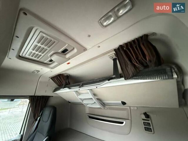 Белый Даф XF 106, объемом двигателя 12.9 л и пробегом 500 тыс. км за 35999 $, фото 93 на Automoto.ua