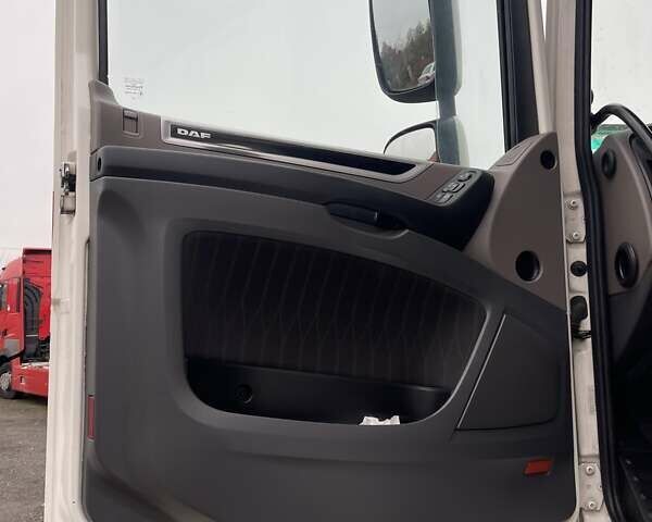 Белый Даф XF 106, объемом двигателя 0 л и пробегом 601 тыс. км за 35000 $, фото 4 на Automoto.ua