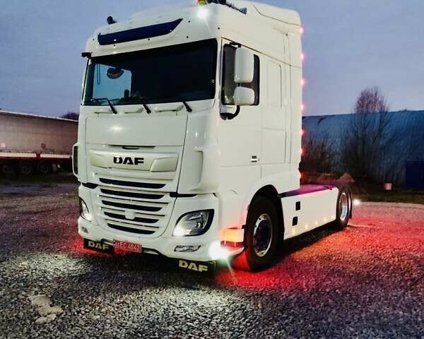 Белый Даф XF 106, объемом двигателя 0 л и пробегом 617 тыс. км за 34500 $, фото 2 на Automoto.ua