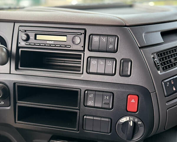 Белый Даф XF 106, объемом двигателя 12.9 л и пробегом 490 тыс. км за 38567 $, фото 14 на Automoto.ua